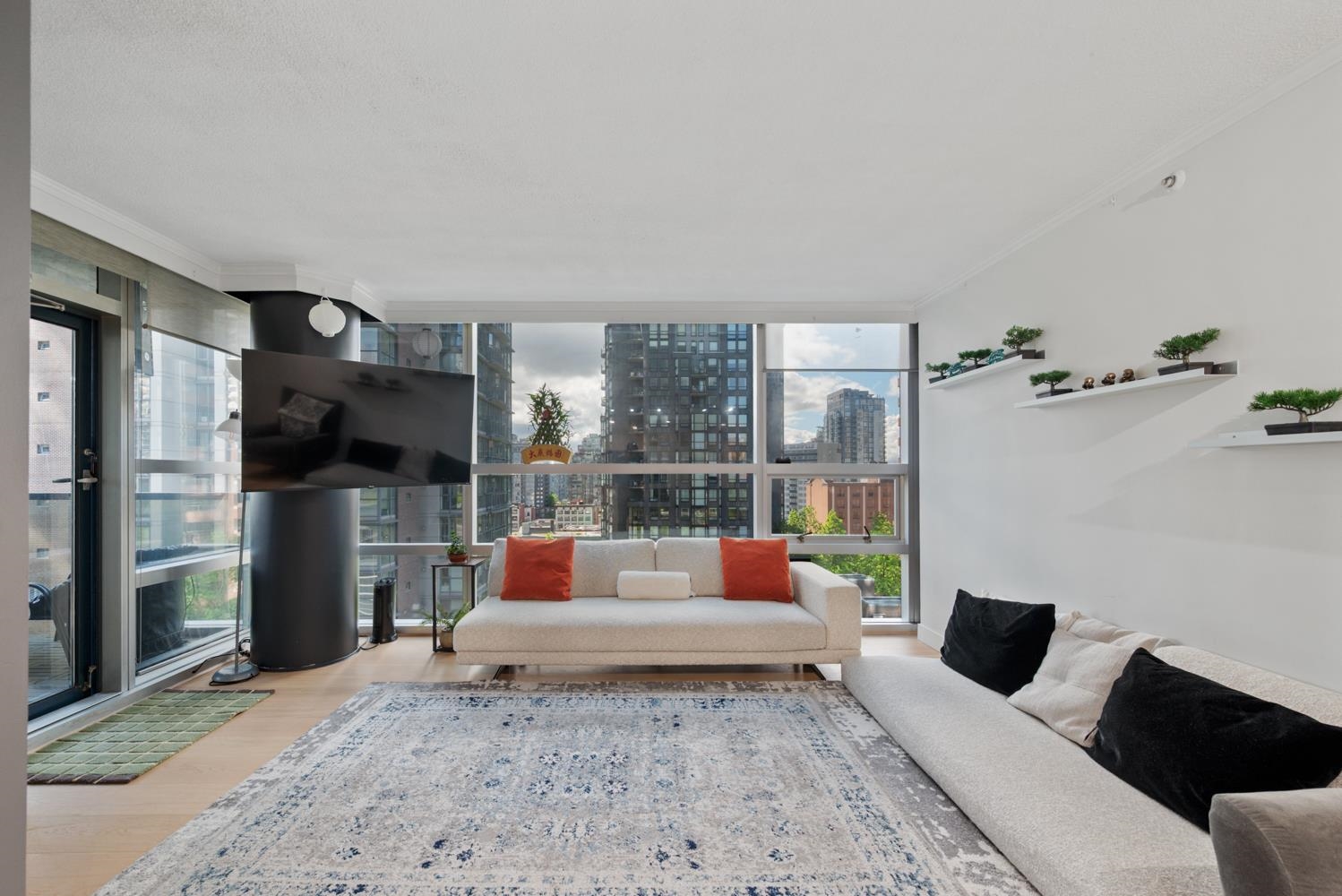 Additional image 4 of 70X-1050 Burrard Street, Vancouver, BC, V6Z 2S3