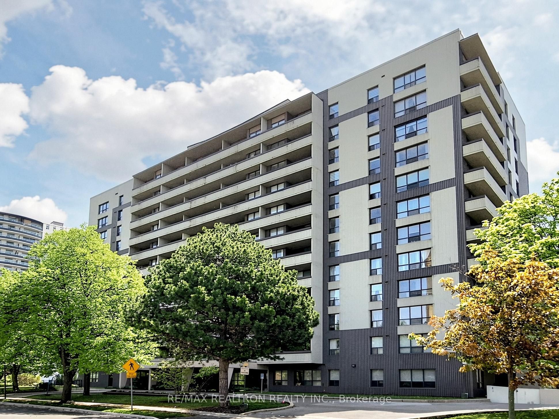 608-100 Canyon Avenue, Toronto, ON, M3H 5T9