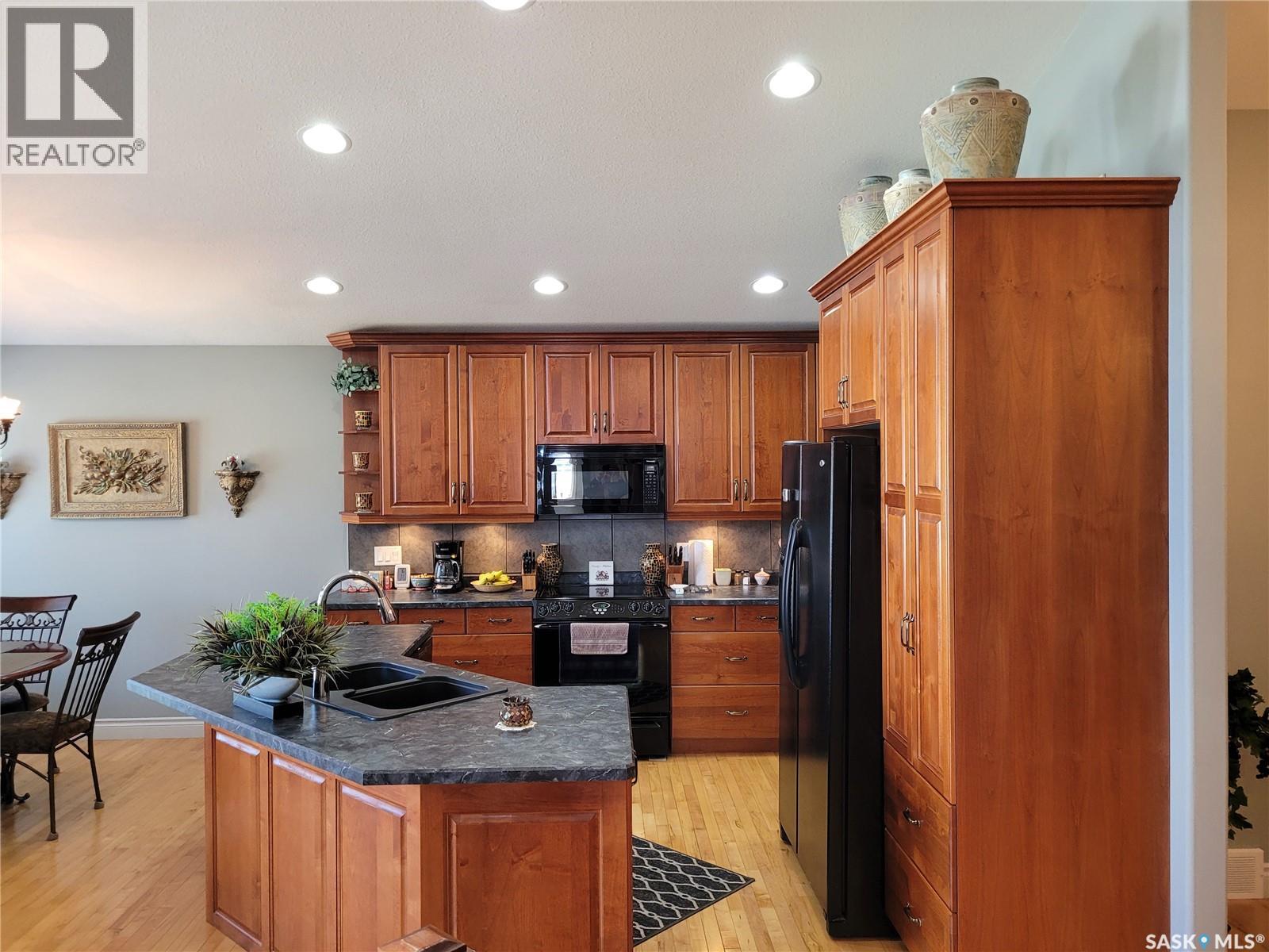 Additional image 5 of 406 Bolton Place, Saskatoon, SK, S7T0A2