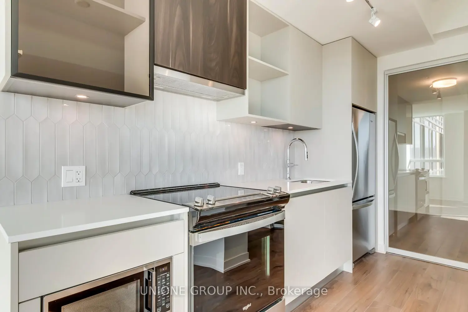 Additional image 4 of 405 Dundas Street 407
