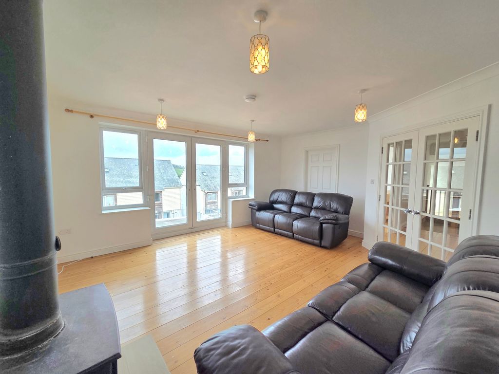 Additional image 19 of 4 bed property to rentMeadowbank Road, Falmouth TR11