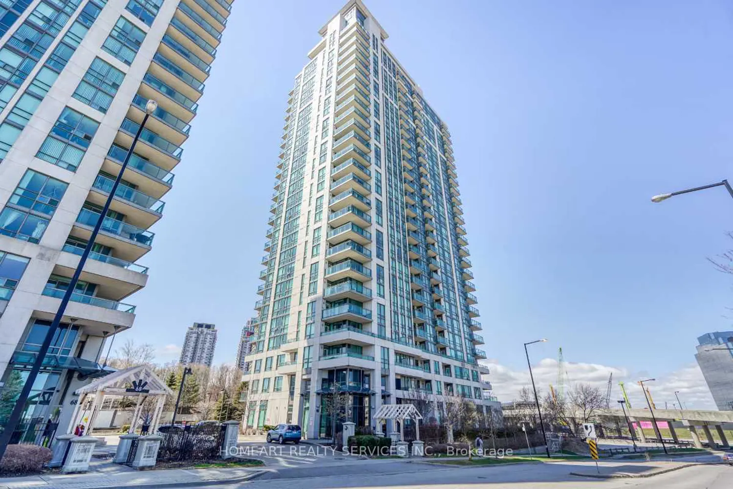 88 Grangeway Avenue 2508