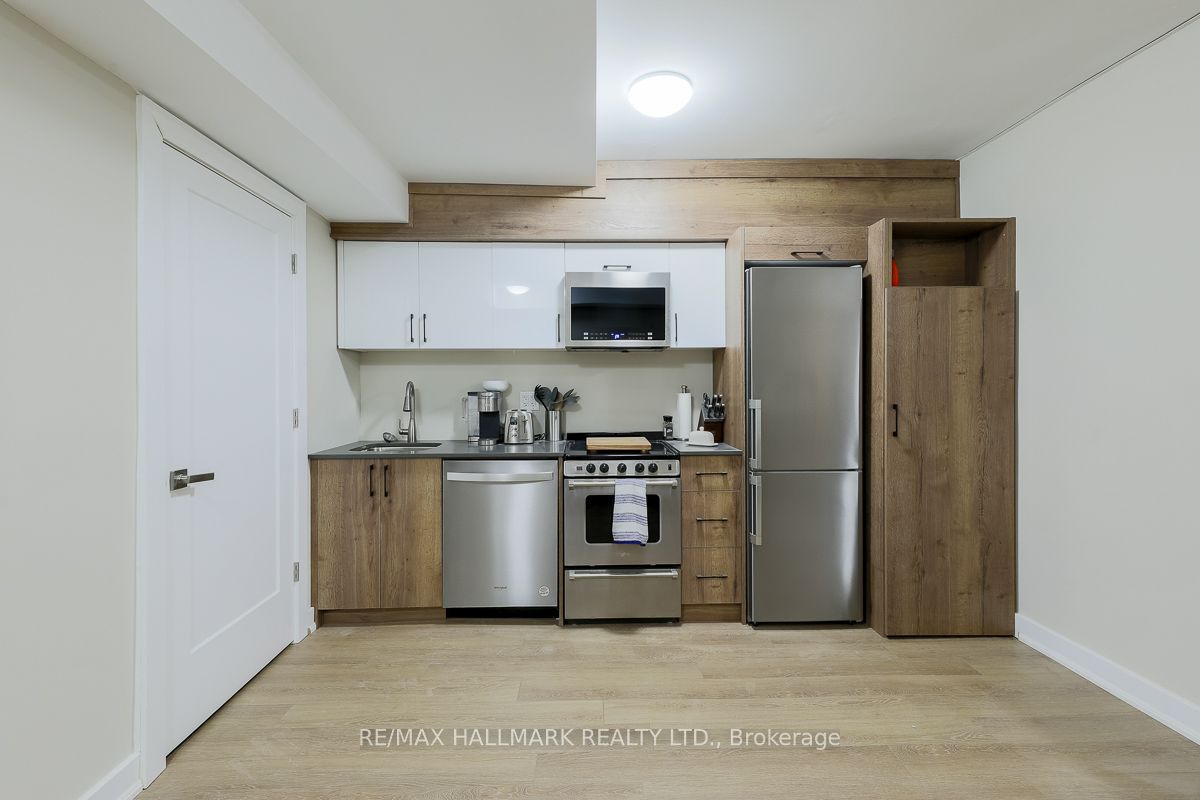 Additional image 3 of 303-628 Danforth Avenue, Toronto, ON, M4K 1R3