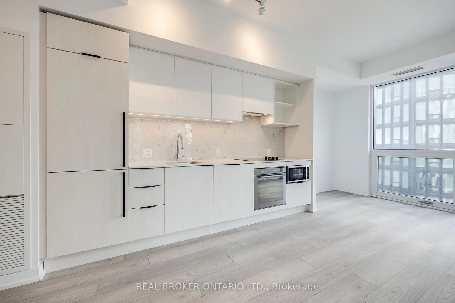 Additional image 3 of 82 Dalhousie Street 2006
