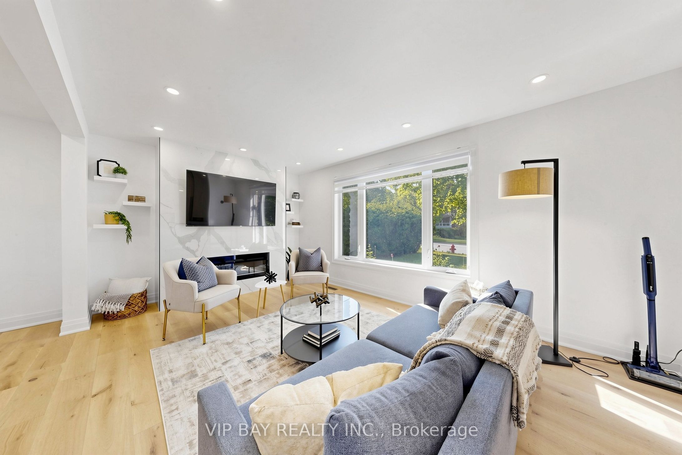 Additional image 5 of 755 Botany Hill Crescent, Newmarket, ON, L3Y 3A7