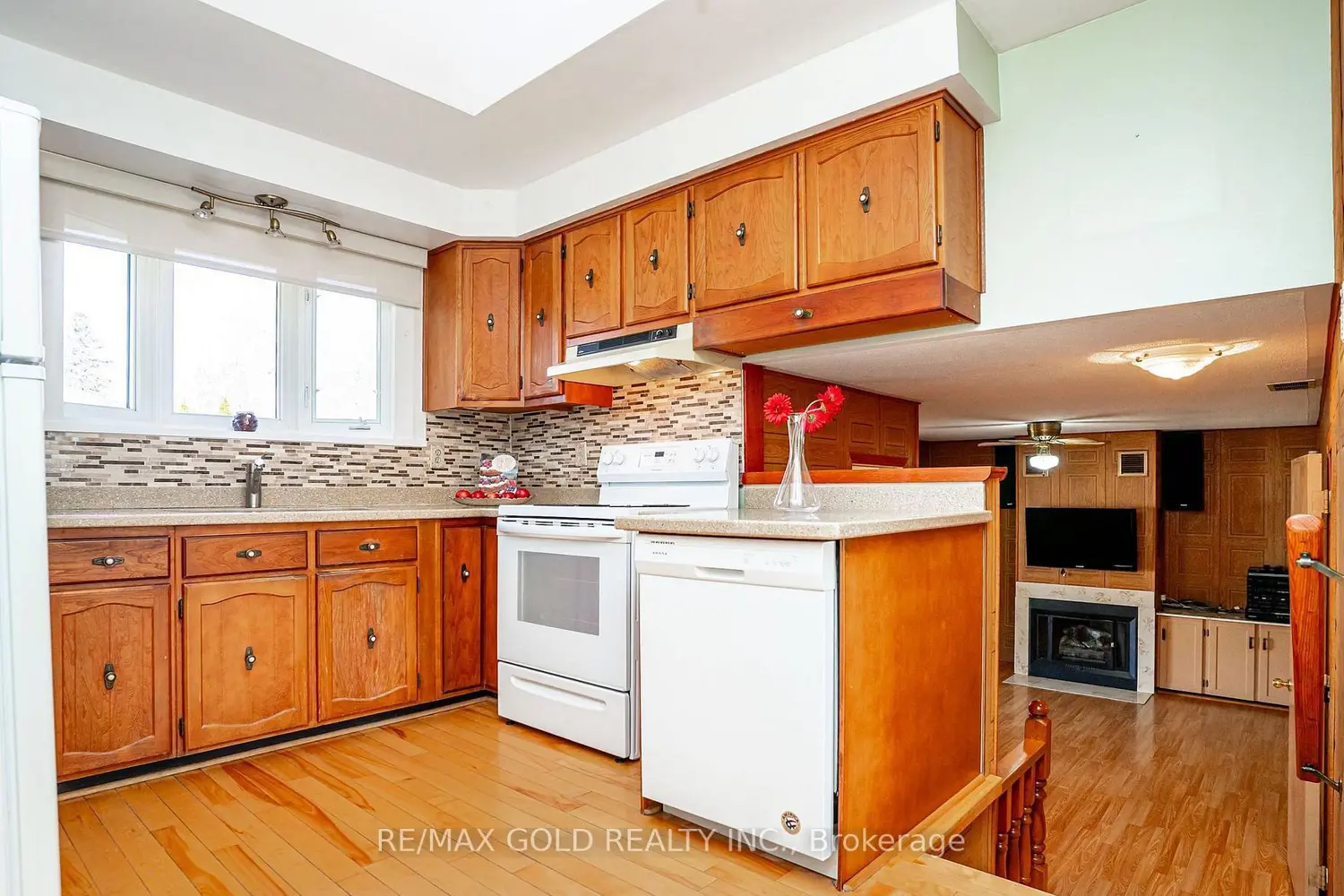 Additional image 6 of 34 Deerfield Crescent