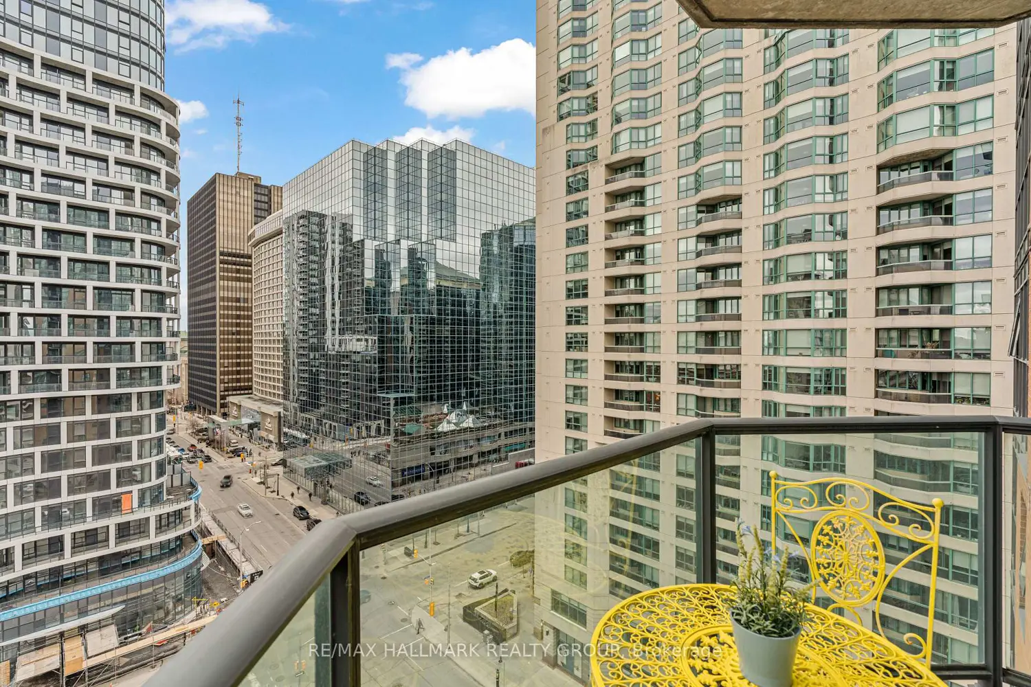 Additional image 19 of 445 Laurier Avenue 2103