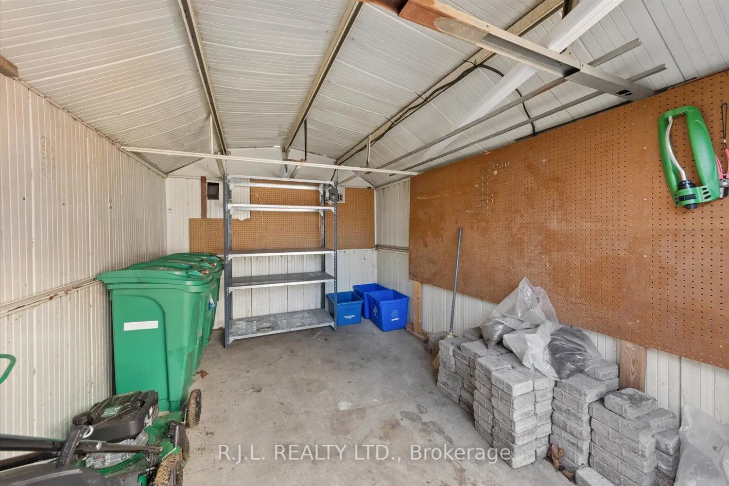 Additional image 13 of 567 Howden Street