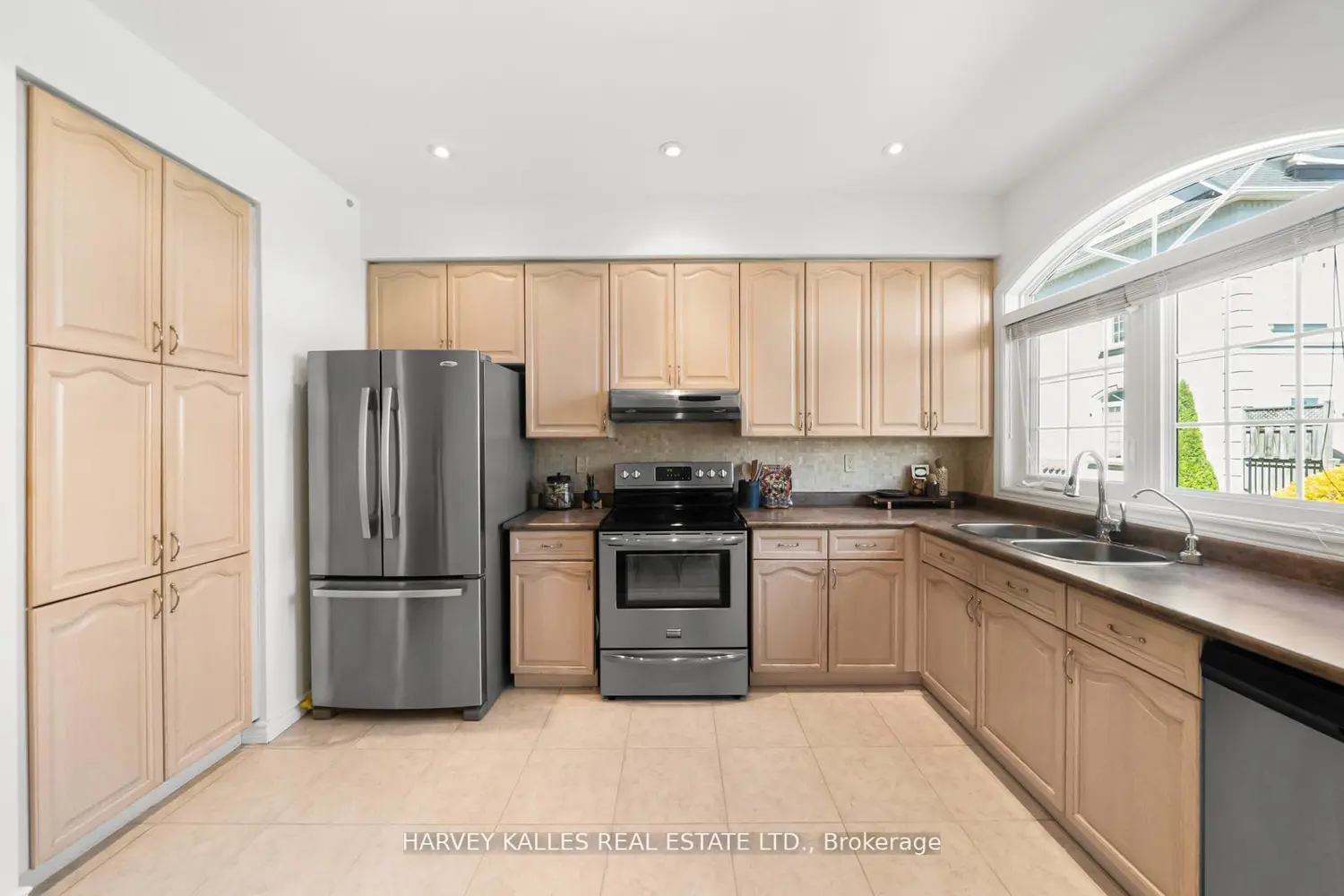 Additional image 8 of 27 Benson Avenue