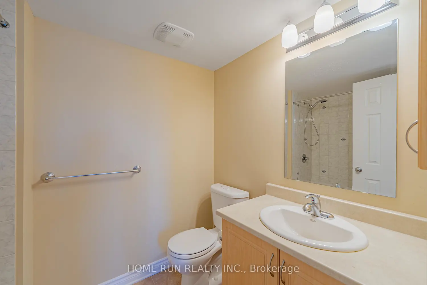 Additional image 13 of 12 Argent Private 20