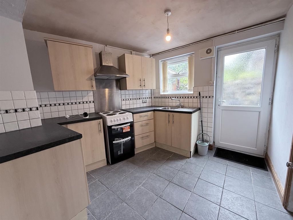 Additional image 5 of 2 bed terraced house to rentSand Street, Pwllheli LL53