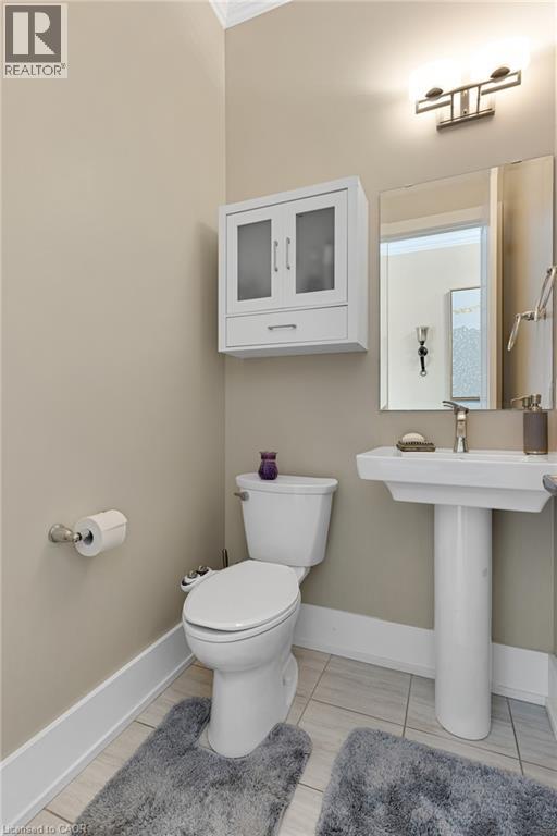 Additional image 3 of 900 Pondcliffe Court, Kitchener, ON, N2R0M4