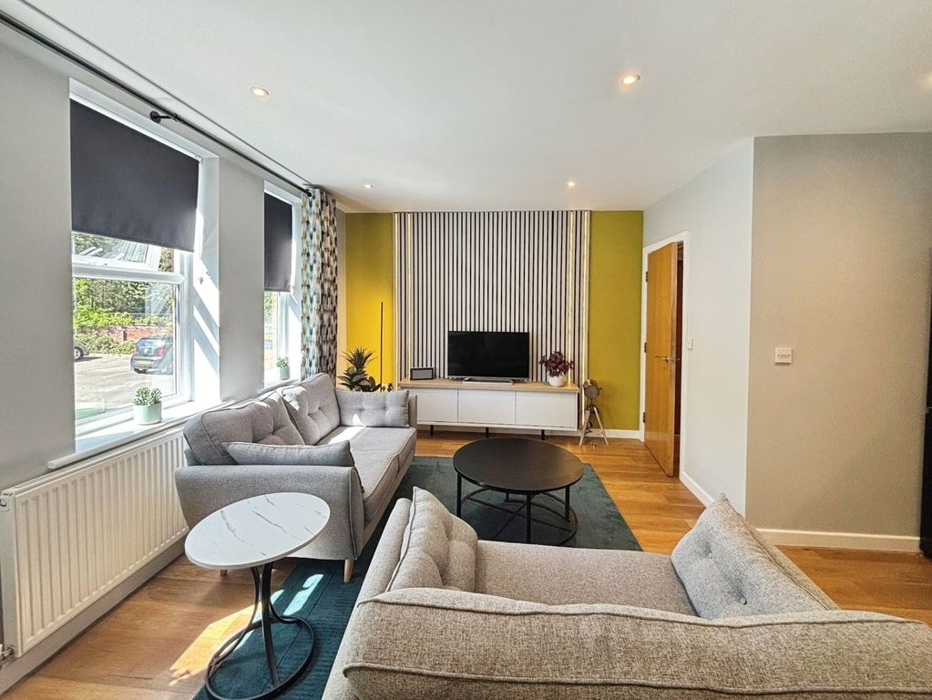 Additional image 2 of 2 bed flat to rentWilbraham Road, Manchester M14
