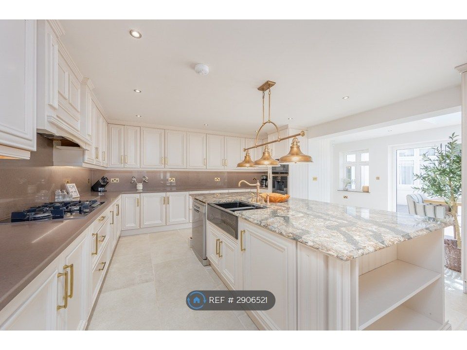 Additional image 13 of 7 bed detached house to rentBurnt Mill Lane, Harlow CM20