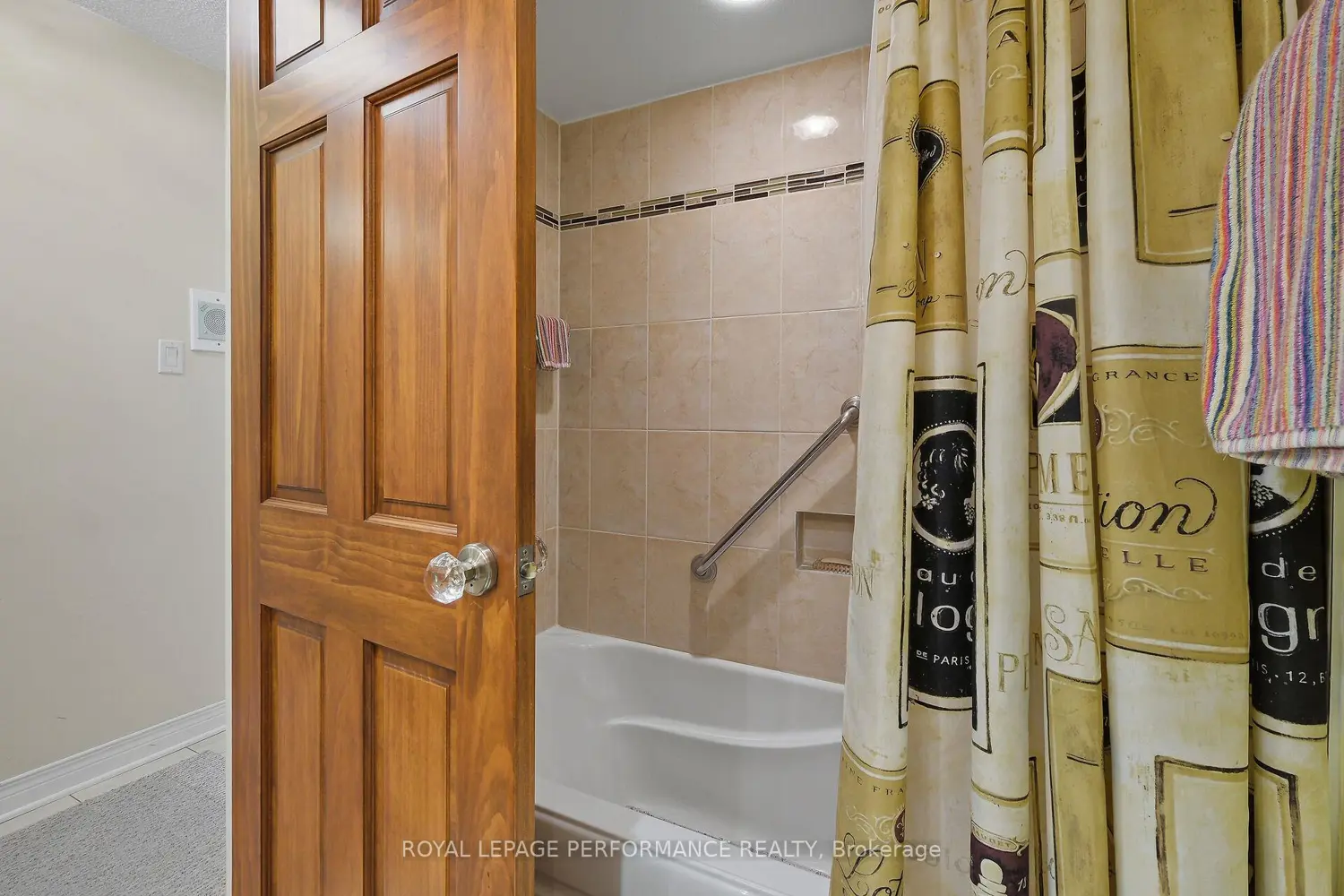 Additional image 19 of 71 Somerset Street 1003