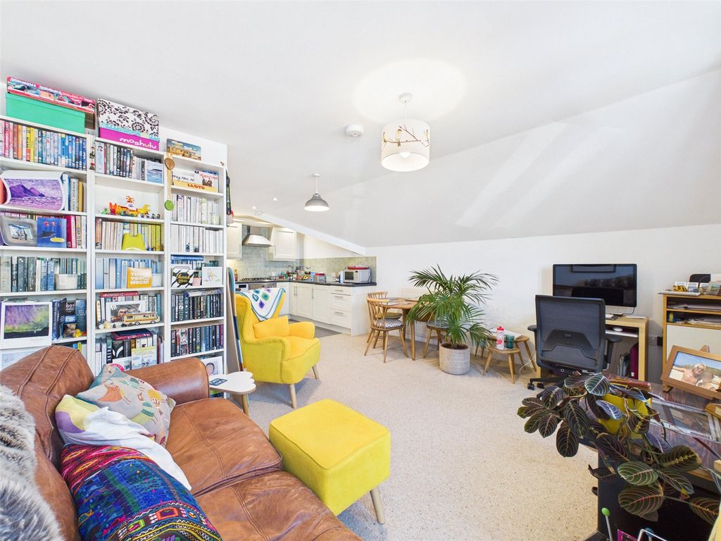 Additional image 5 of 2 bed flat to rentMorwenna House 4-6, Summerleaze Crescent, Bude EX23