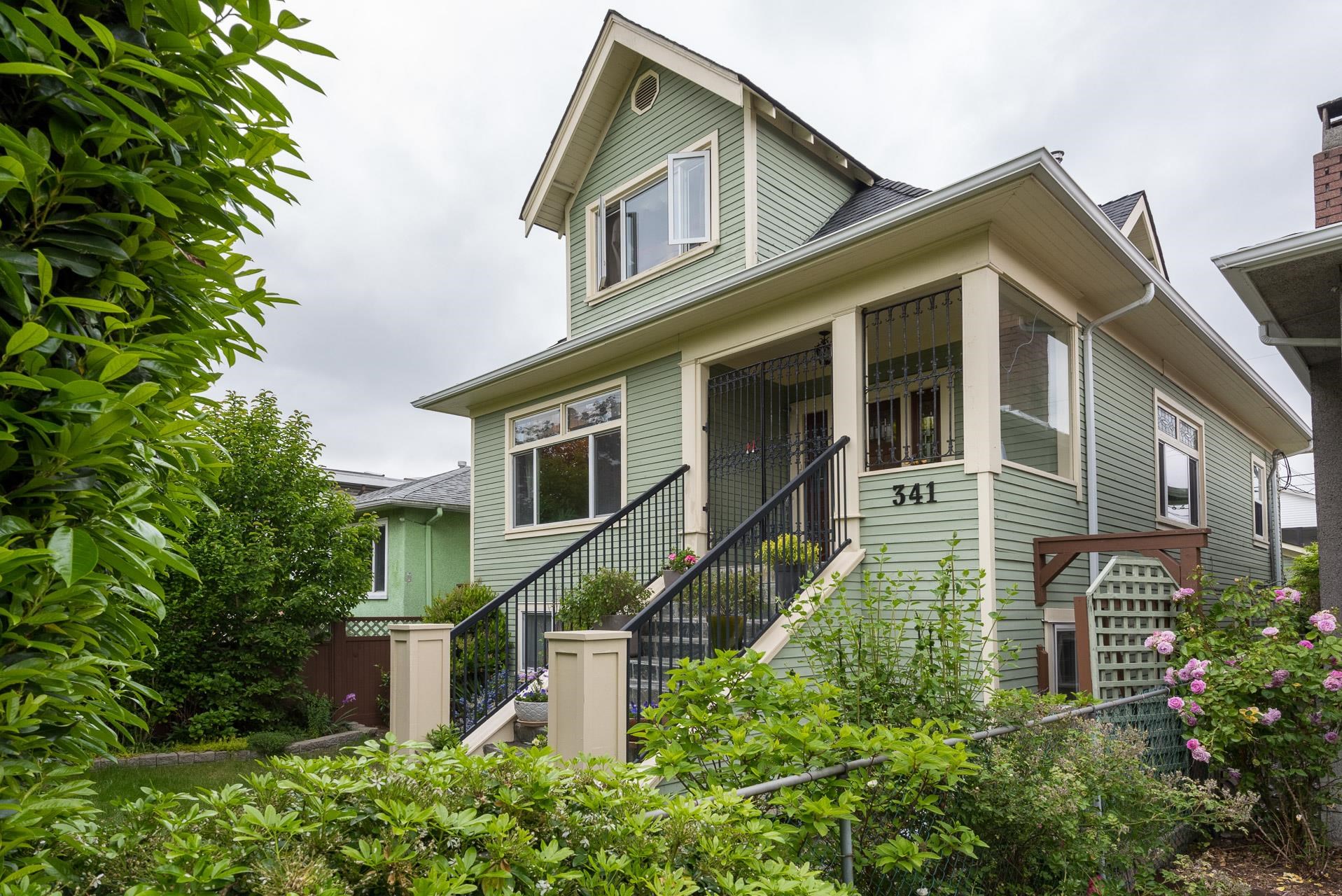 341 58th Avenue E, Vancouver, BC, V5X 1V8