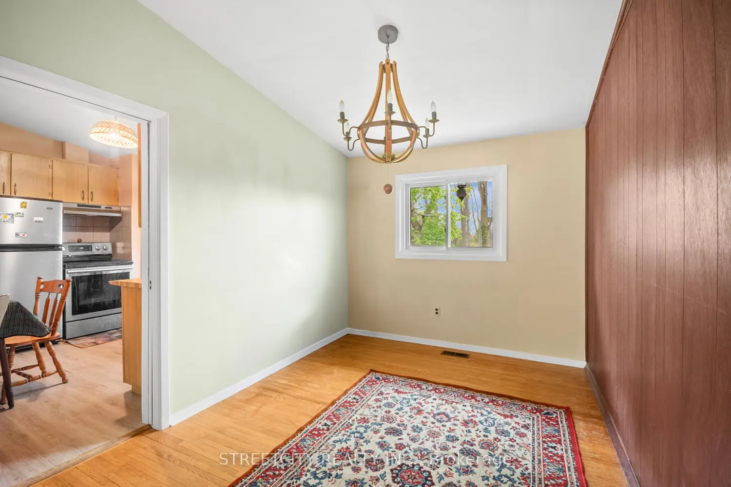Additional image 4 of 776 Sunninghill Avenue