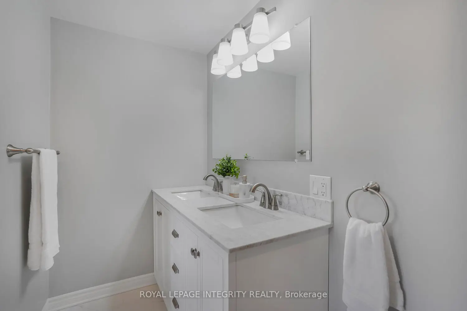 Additional image 11 of 74 Valewood Crescent