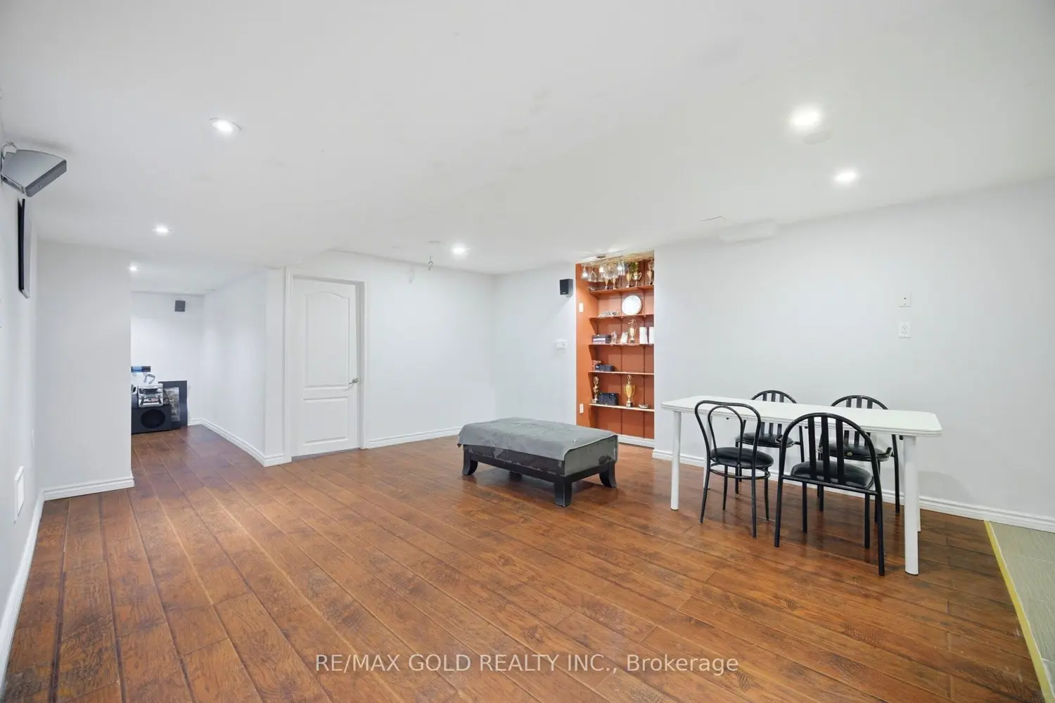 Additional image 17 of 28 Latania Boulevard