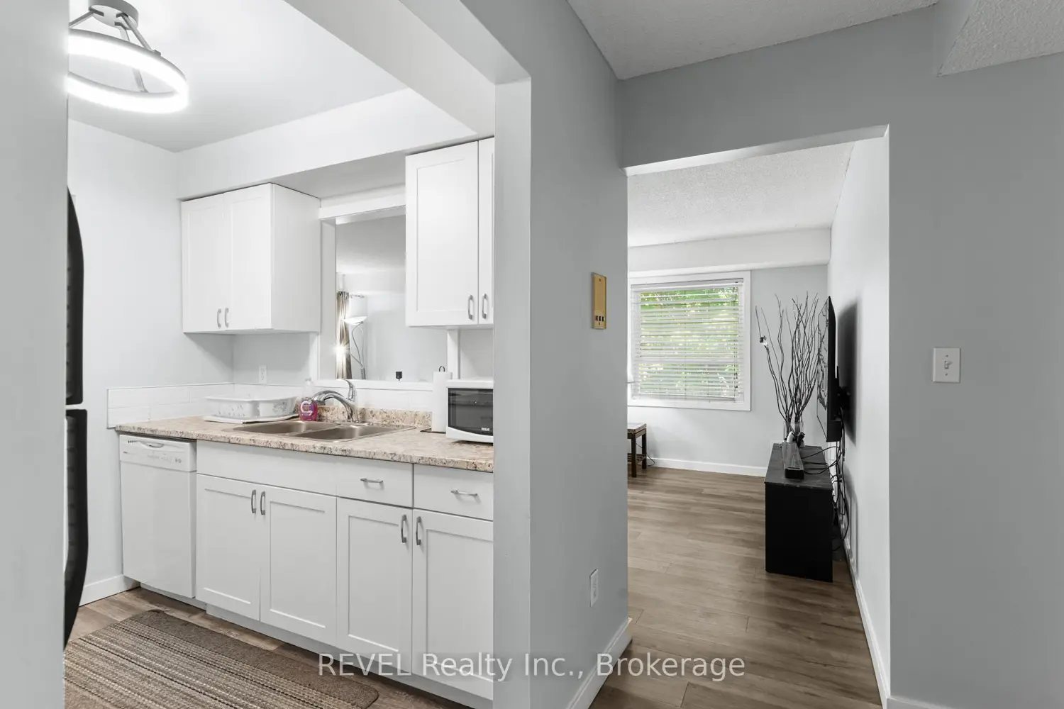 Additional image 5 of 5222 Portage Road 305