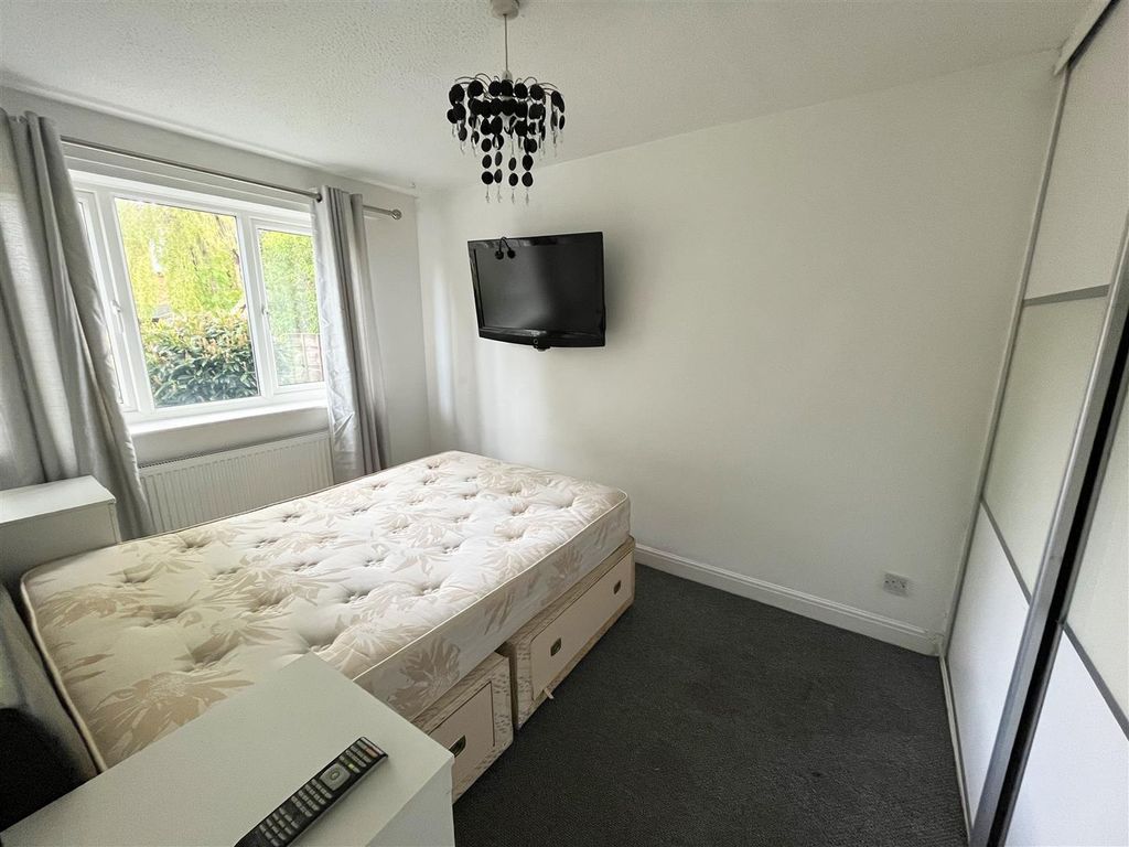 Additional image 11 of 3 bed property to rentLarchwood Drive, Wilmslow, Cheshire SK9