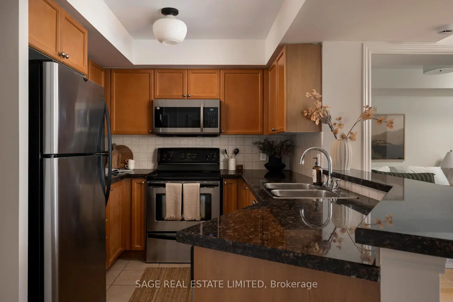Additional image 9 of 3830 Bathurst Street 606