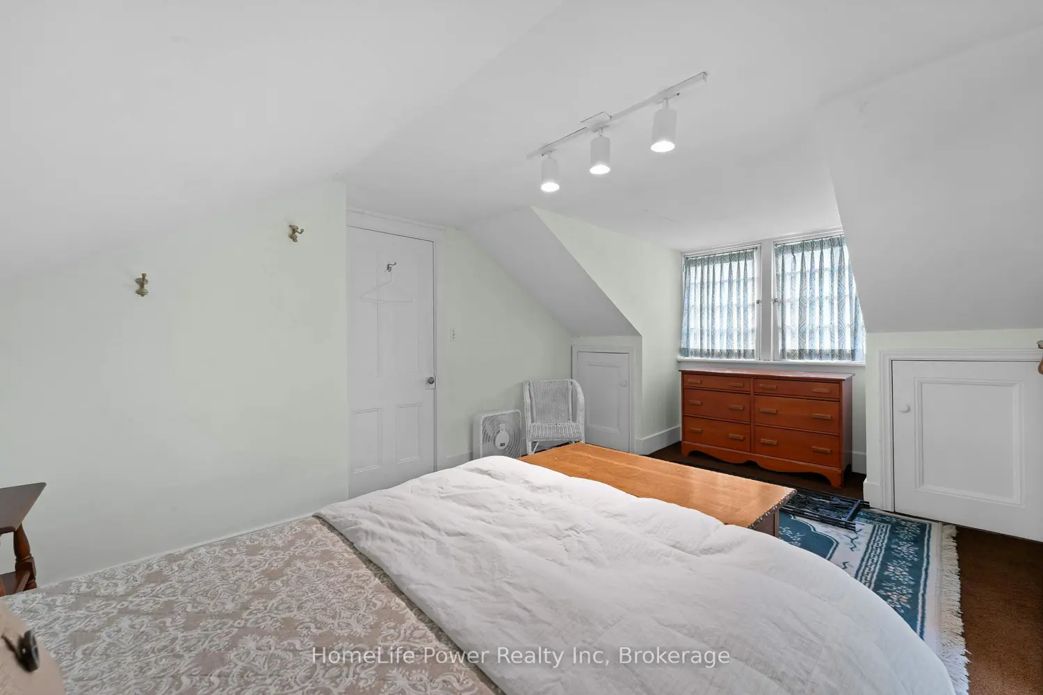 Additional image 16 of 2 Alwington Avenue