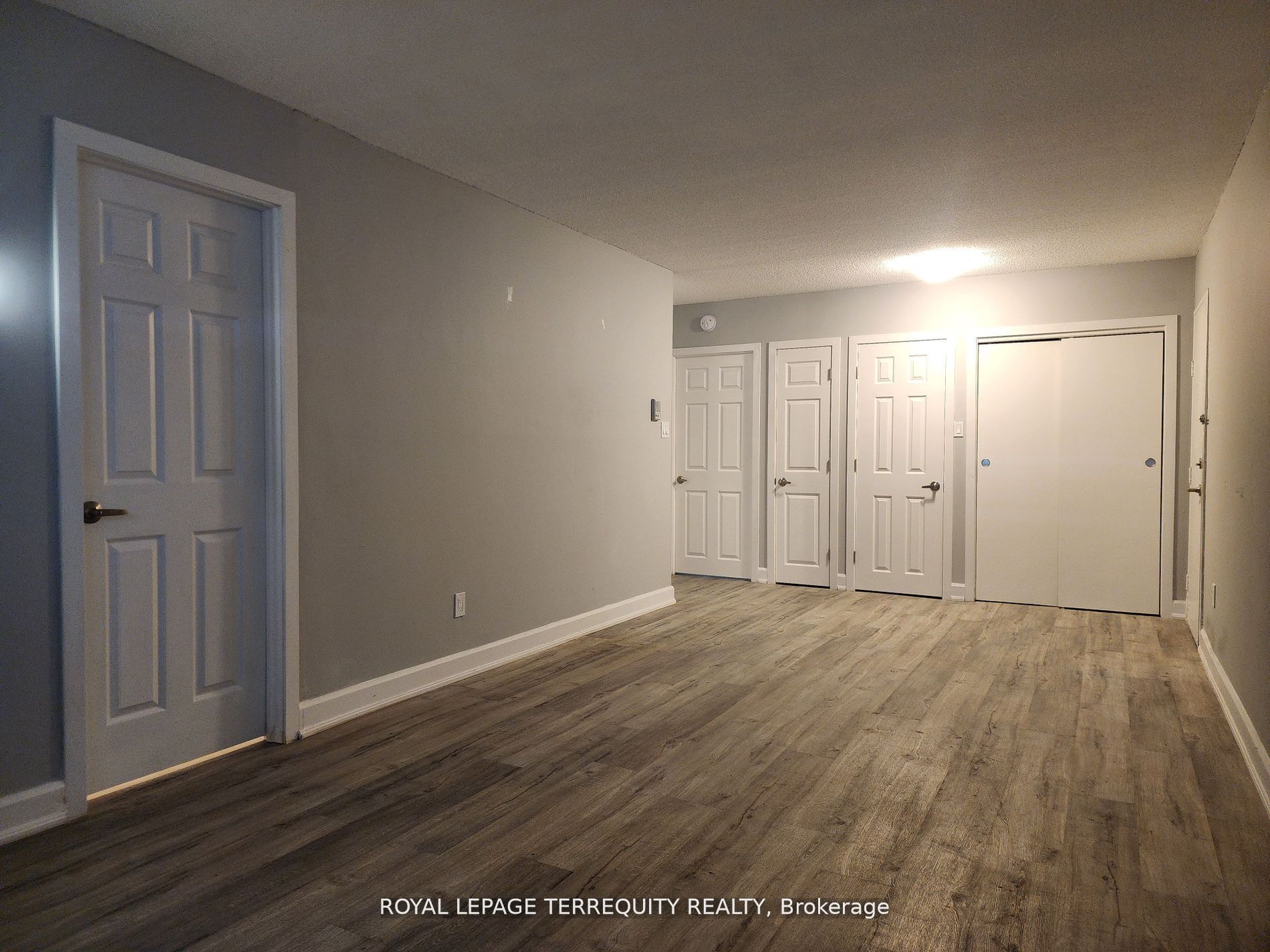 Additional image 4 of 2-207 Trent Street E, Whitby, ON, L1N 1L7