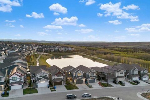 Additional image 8 of 814 Bluerock Way SW, Calgary, AB, T2Y0S4