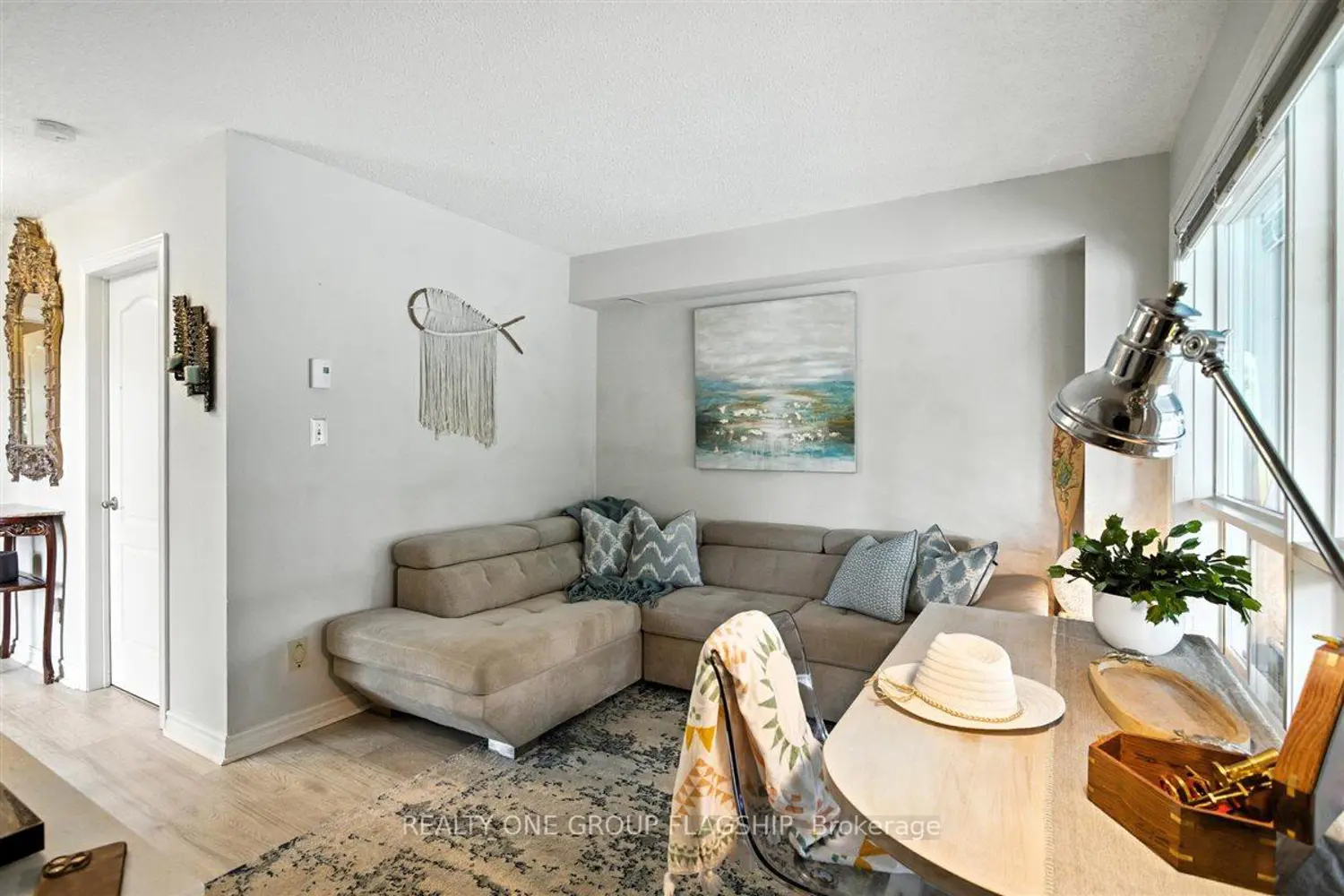 24 Laguna Parkway 12 photo 5
