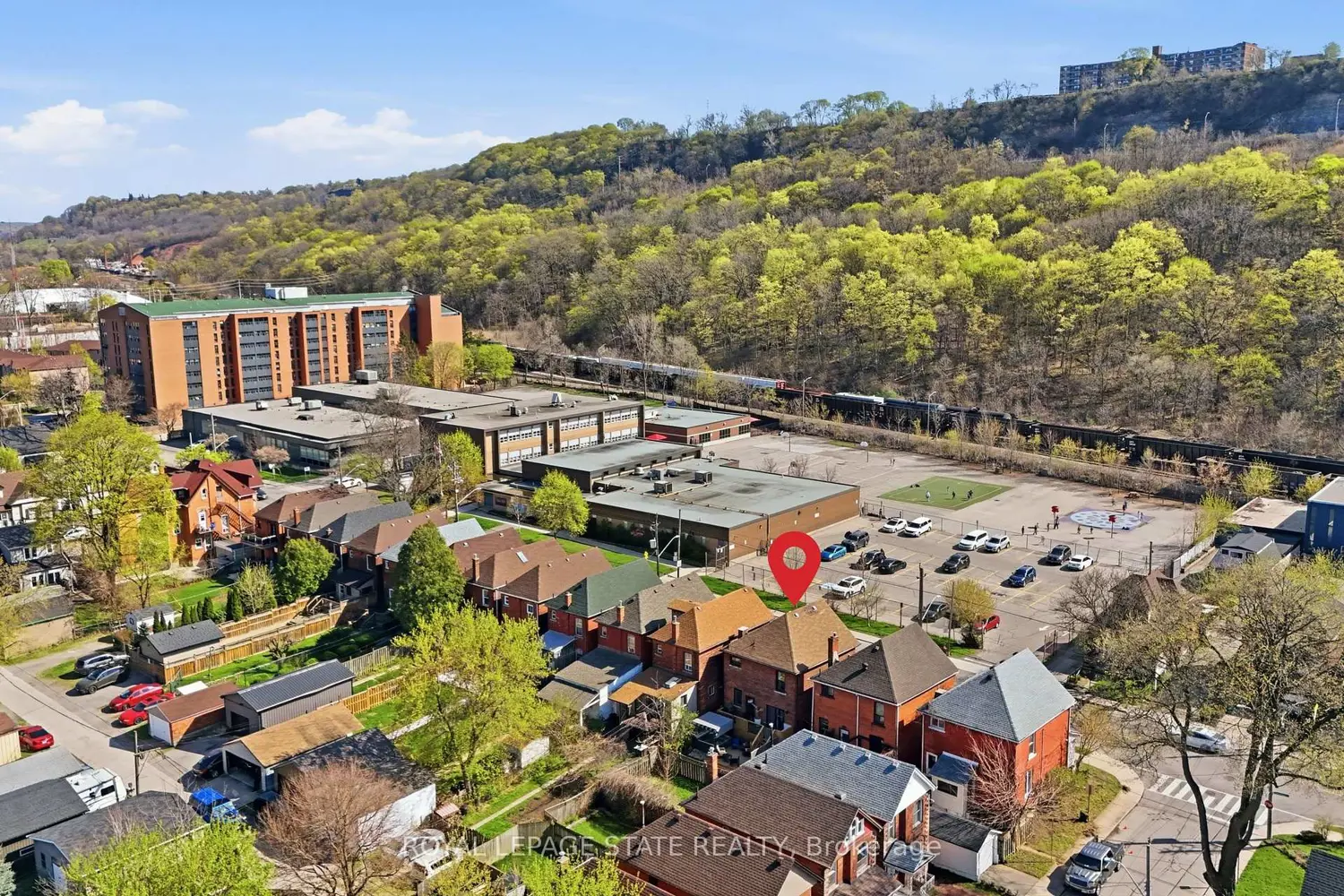 Additional image 20 of 361 Cumberland Avenue