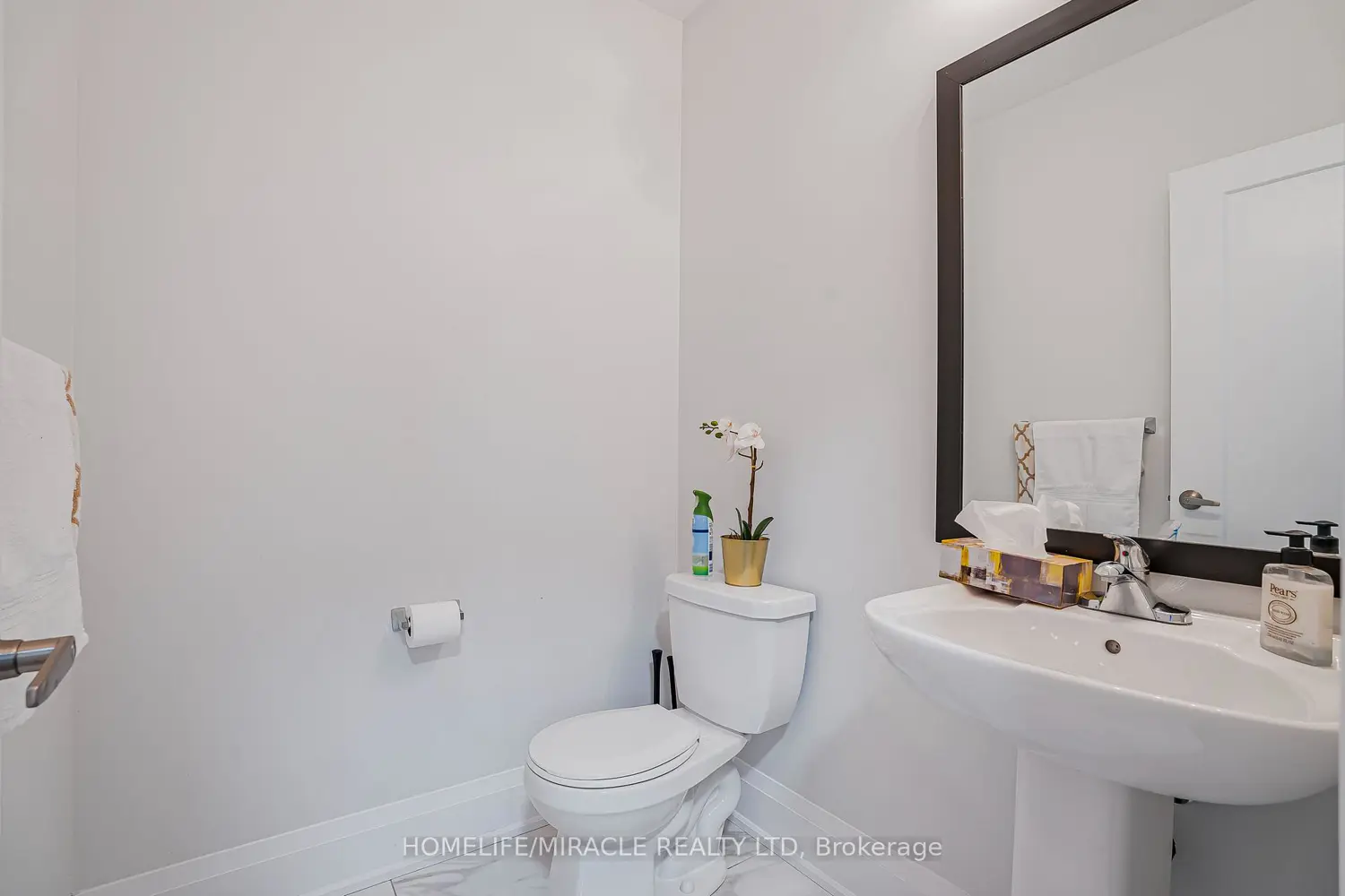 Additional image 9 of 1348 Harrington Street
