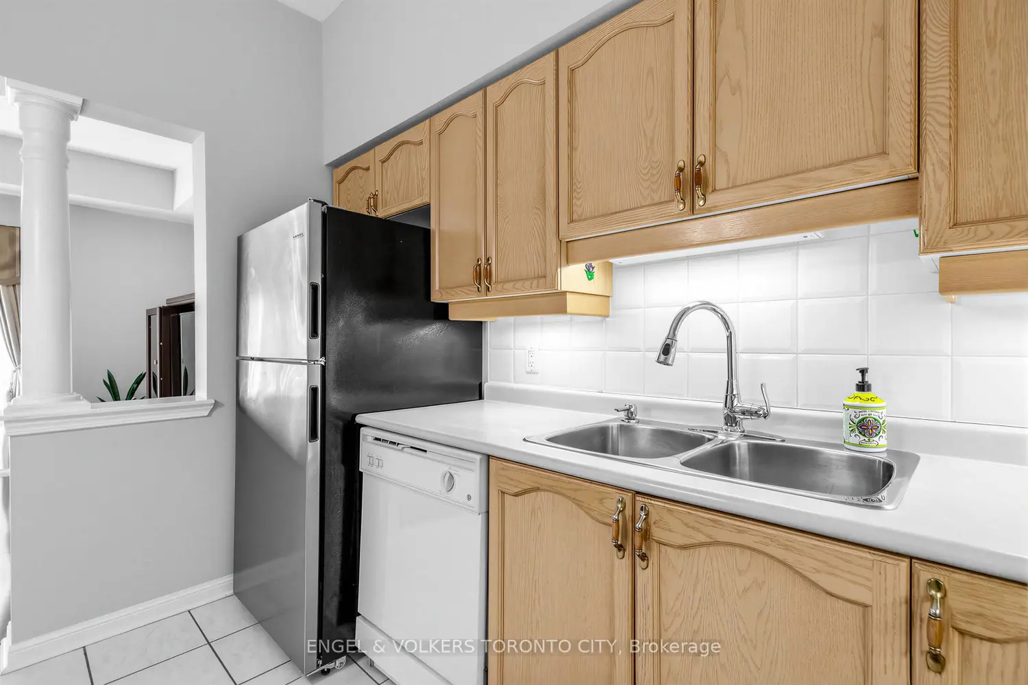 Additional image 10 of 2506 Rutherford Road 105