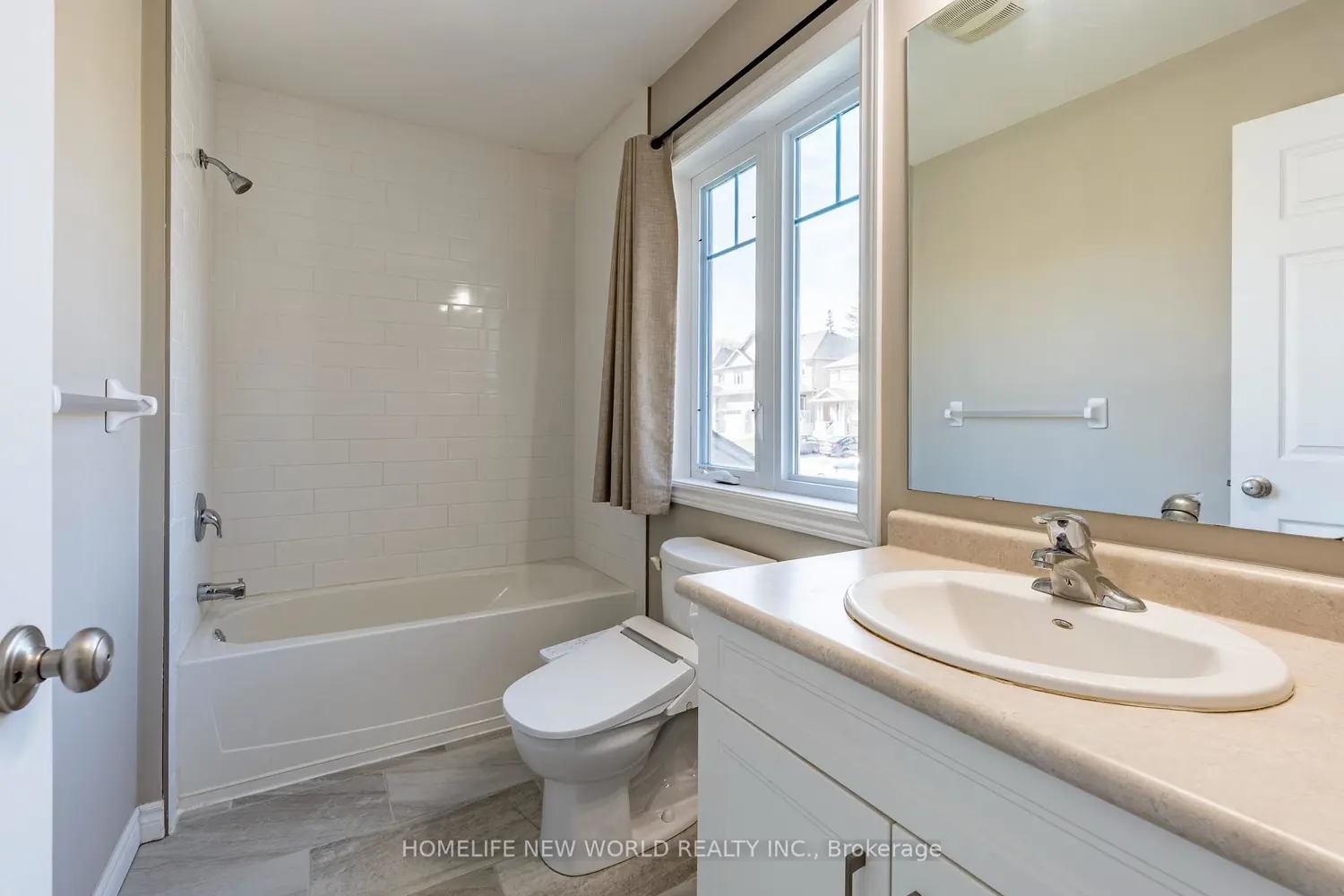 Additional image 14 of 452 Avens Street