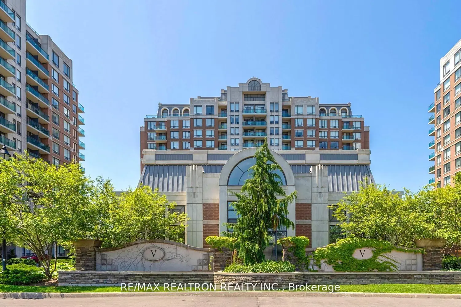 330 Red Maple Road 103