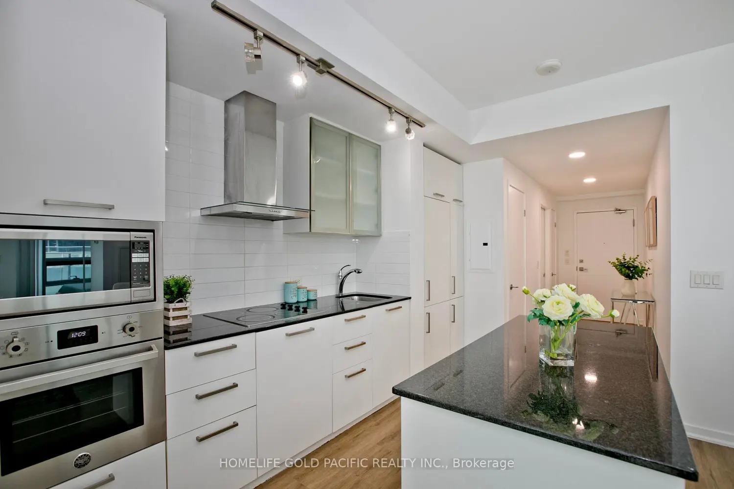 Additional image 3 of 14 York Street 802