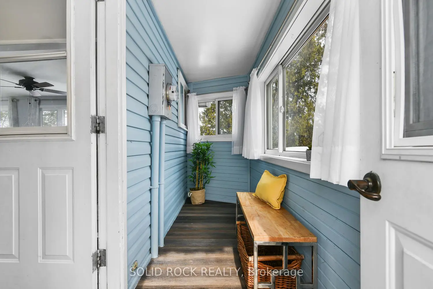 2496 River Road photo 3