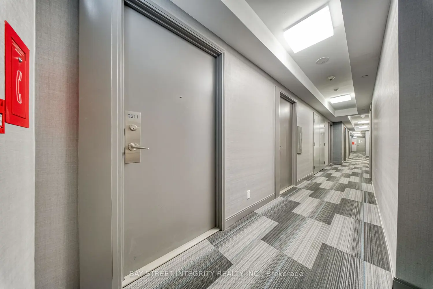 181 Dundas Street 2211
