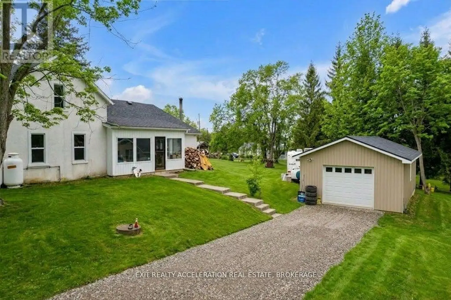 1069 County Rd 9