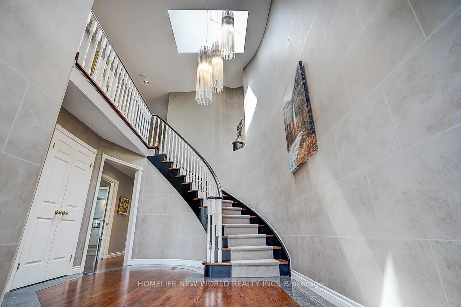 Additional image 3 of 594 Woburn Avenue
