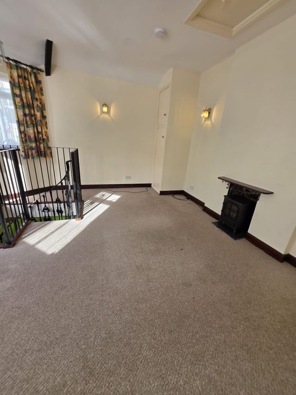 Additional image 12 of 1 bed semi-detached house to rentTy Gwyn Road, Llandudno LL30