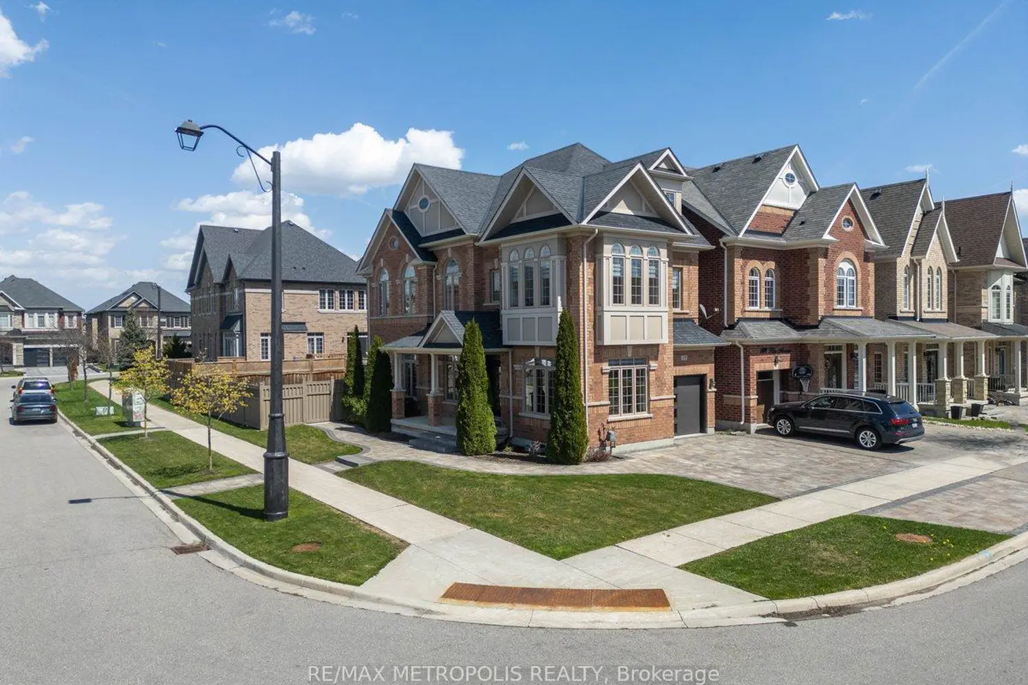 Additional image 2 of 115 Pelee Avenue