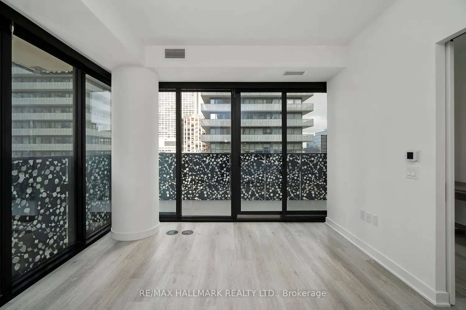 Additional image 10 of 55 Charles Street 1310