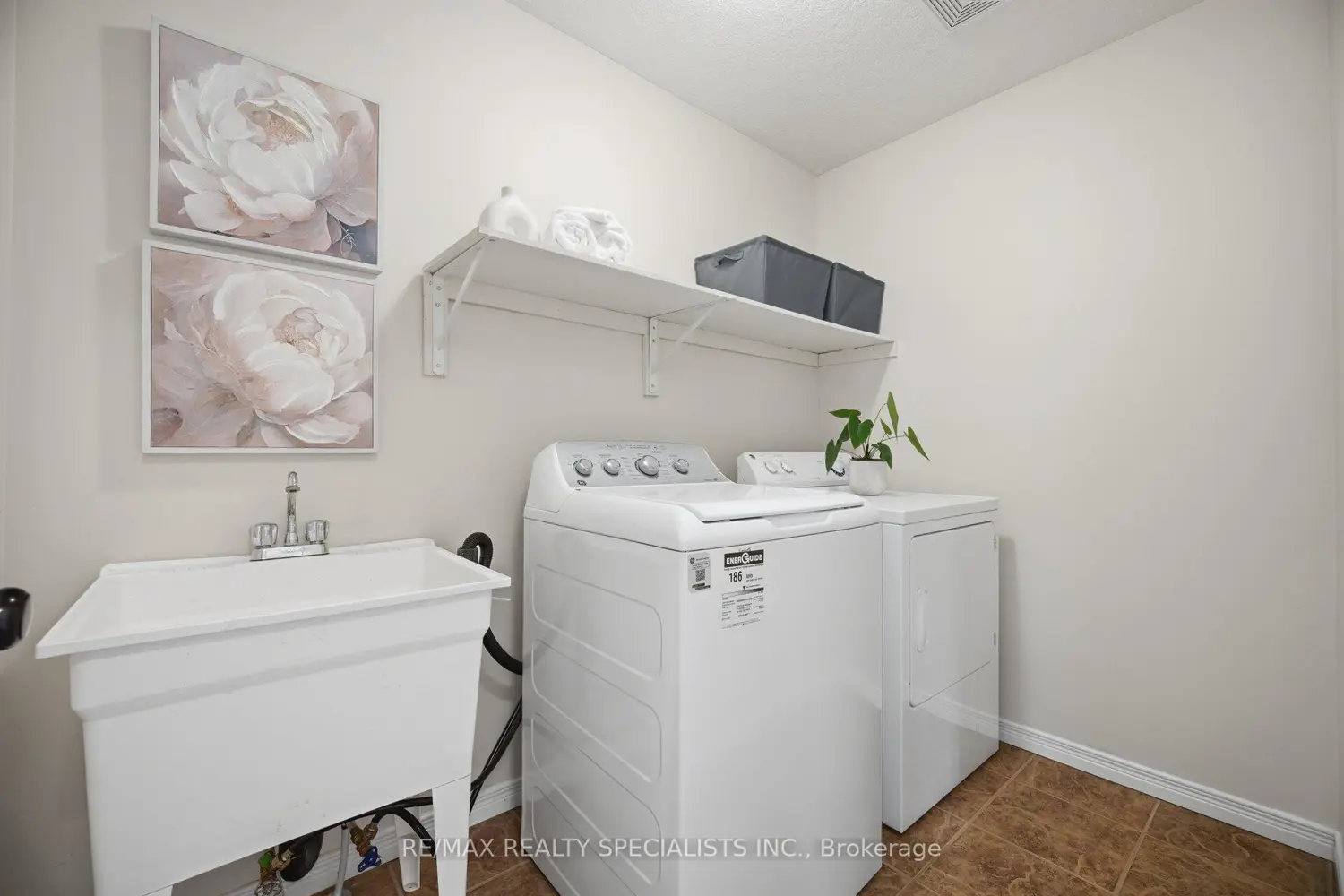 Additional image 18 of 650 Reid Crescent