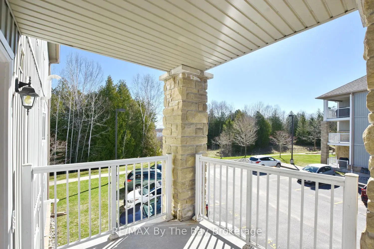Additional image 16 of 40 Mulligan Lane 208