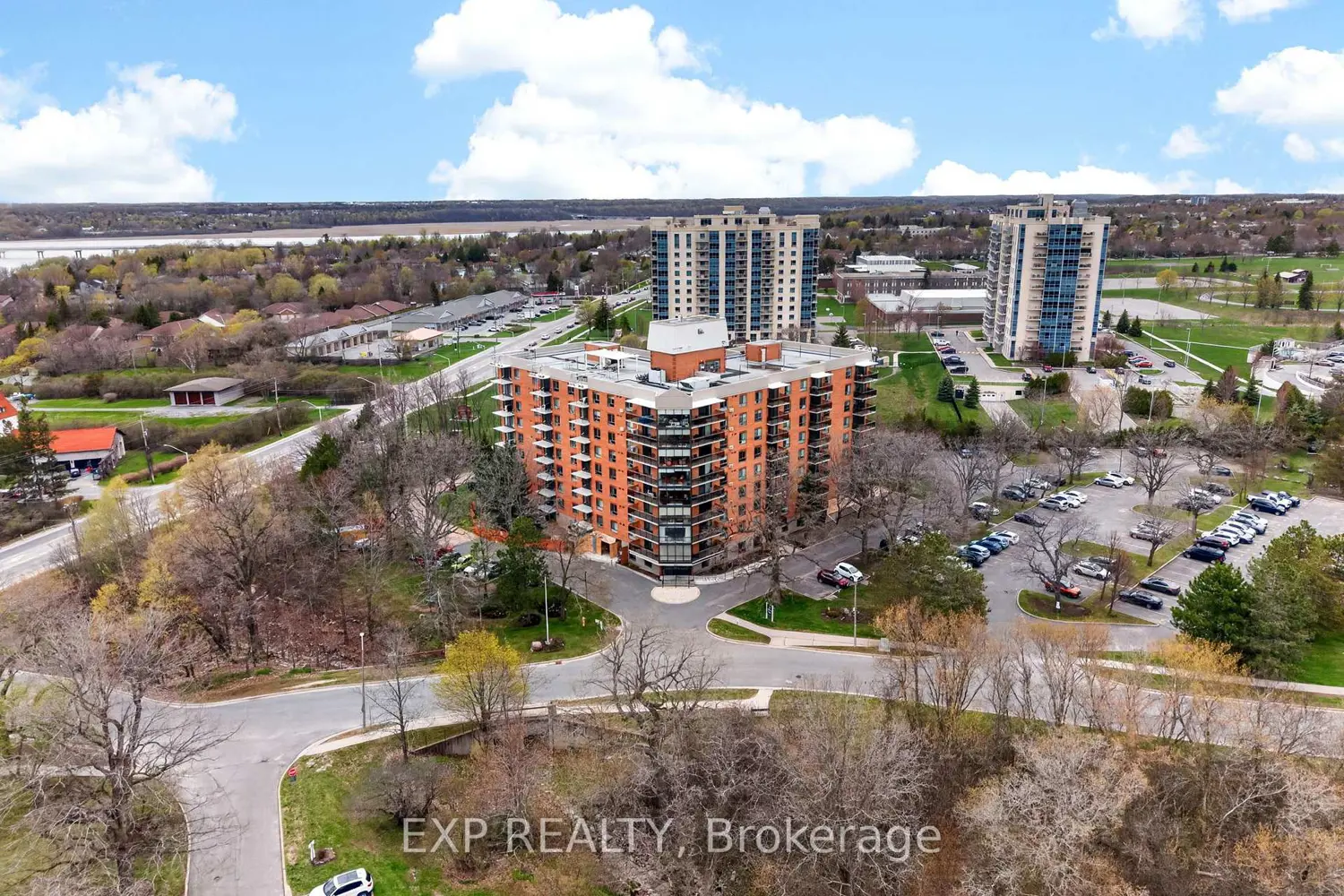 Additional image 19 of 115 Barrett Court 201
