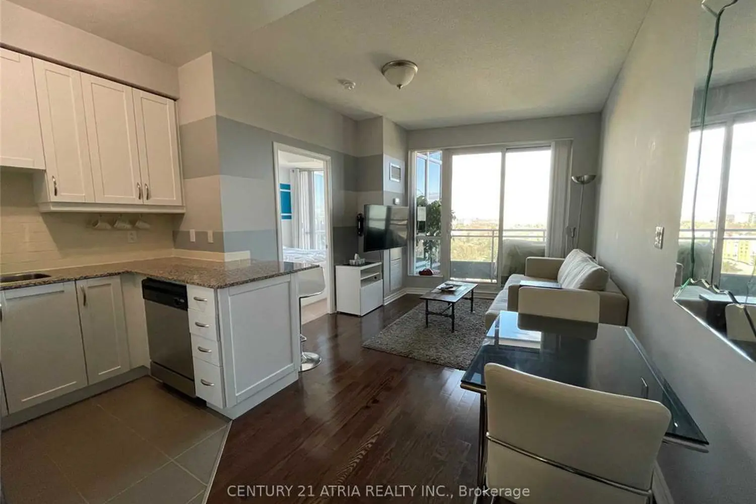 18 Holmes Avenue 1412