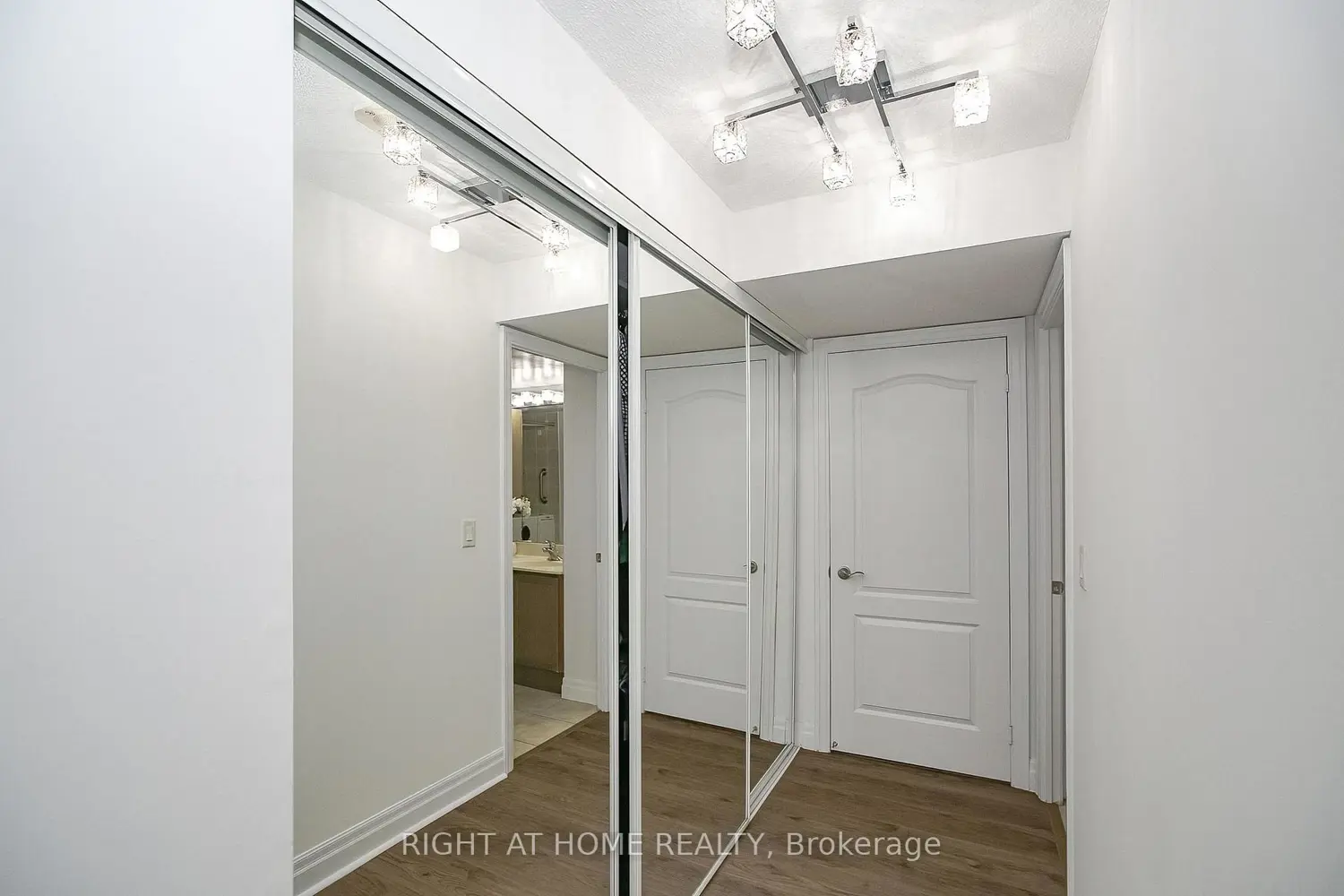 Additional image 13 of 2119 Lake Shore Boulevard 217