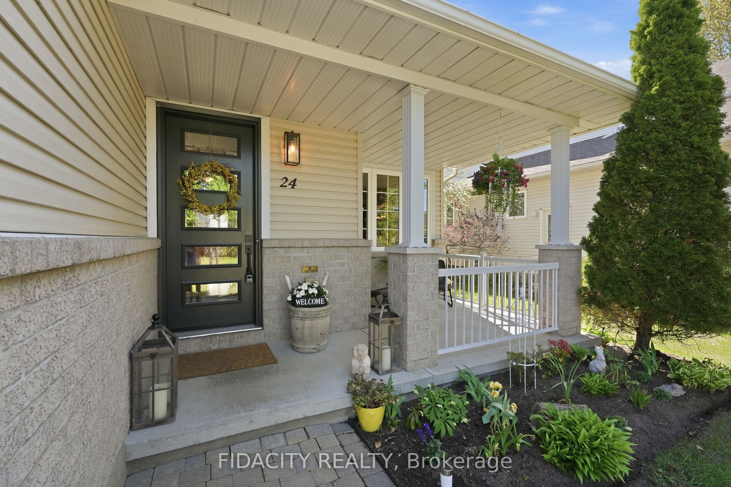 Additional image 2 of 24 Sirocco Crescent, Ottawa, ON, K2S 1Z7